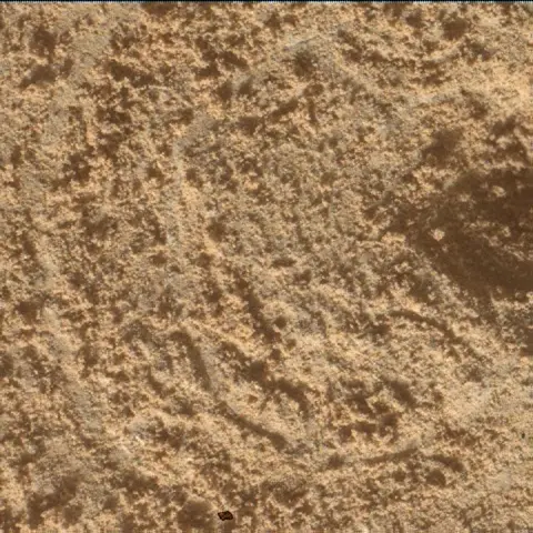 Sol 4915: Mars Hand Lens Imager (MAHLI)