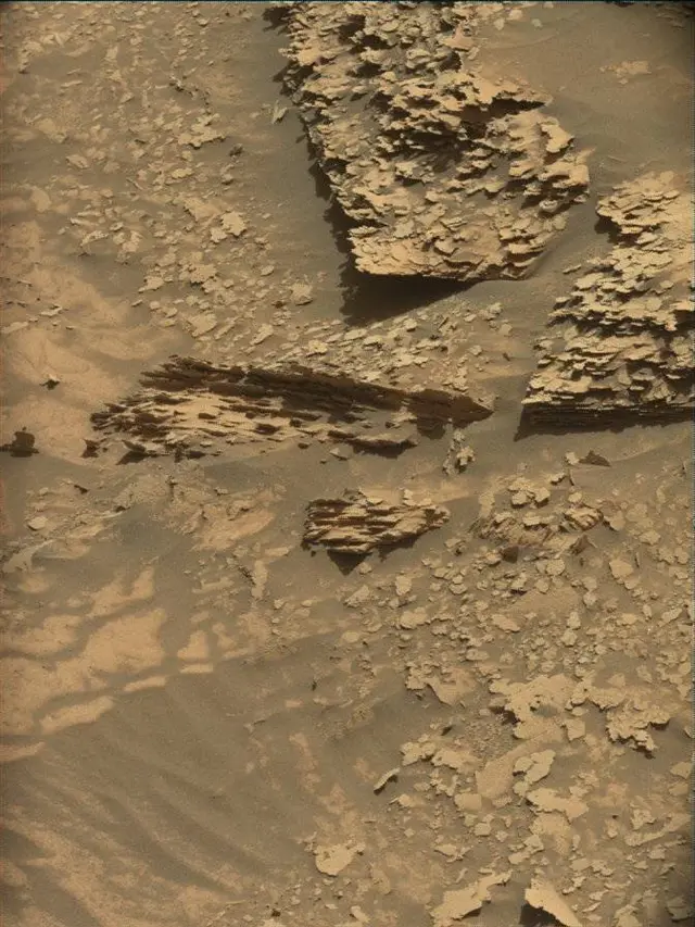 Sol 4916: Mast Camera (Mastcam)