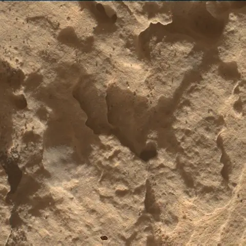 Sol 4920: Mars Hand Lens Imager (MAHLI)