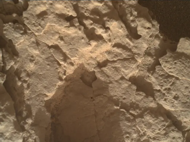 Sol 4920: Mars Hand Lens Imager (MAHLI)