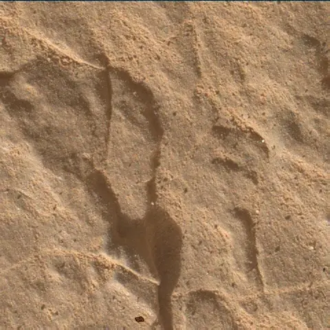 Sol 4922: Mars Hand Lens Imager (MAHLI)