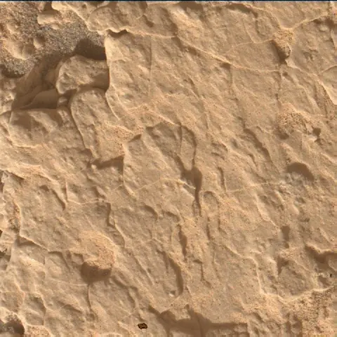Sol 4922: Mars Hand Lens Imager (MAHLI)