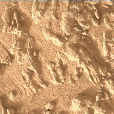 Sol 4927: Mars Hand Lens Imager (MAHLI)