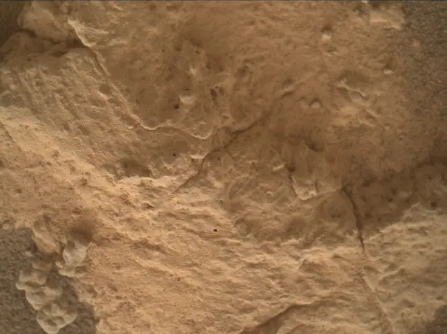 Sol 4935: Mars Hand Lens Imager (MAHLI)