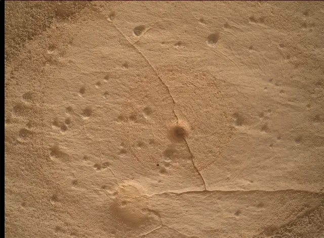Sol 4995: Mars Hand Lens Imager (MAHLI)