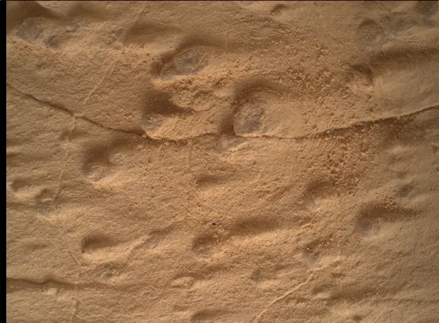 Sol 4995: Mars Hand Lens Imager (MAHLI)