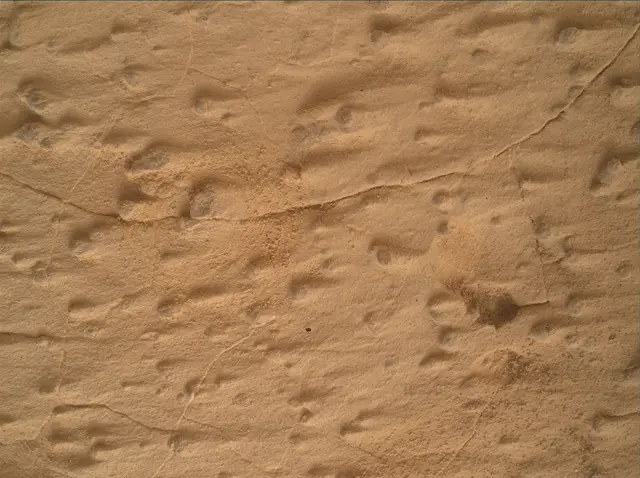 Sol 4996: Mars Hand Lens Imager (MAHLI)