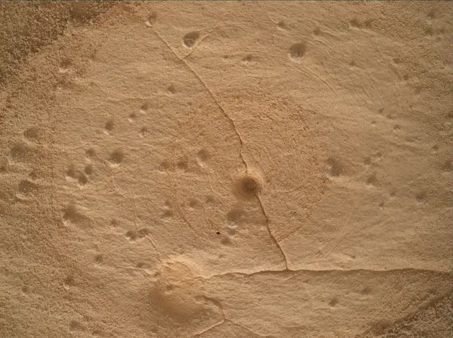 Sol 4996: Mars Hand Lens Imager (MAHLI)