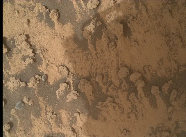 Sol 4997: Mars Hand Lens Imager (MAHLI)
