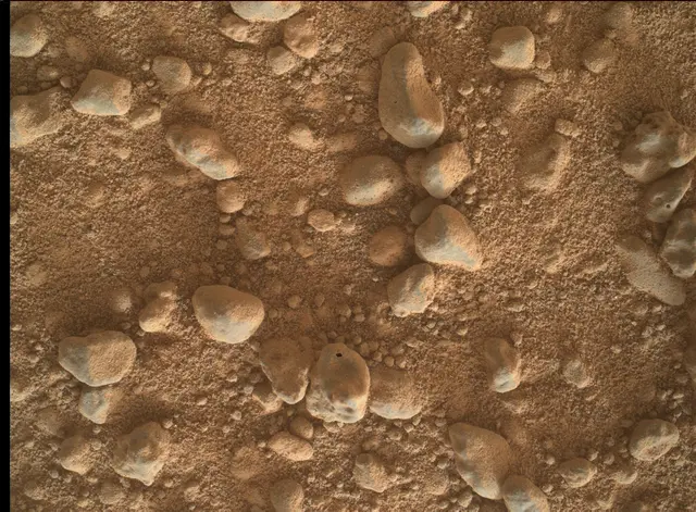 Sol 4999: Mars Hand Lens Imager (MAHLI)