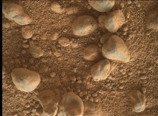 Sol 4999: Mars Hand Lens Imager (MAHLI)