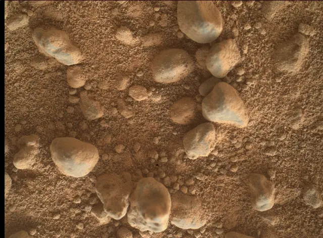 Sol 4999: Mars Hand Lens Imager (MAHLI)