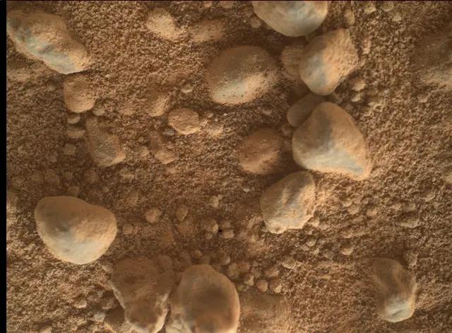 Sol 4999: Mars Hand Lens Imager (MAHLI)