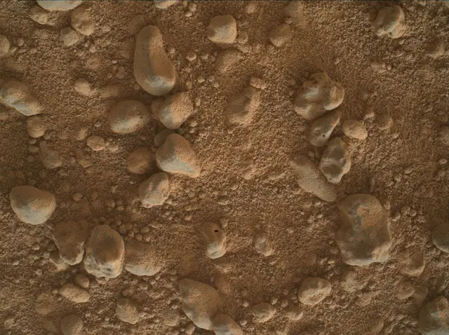 Sol 5000: Mars Hand Lens Imager (MAHLI)