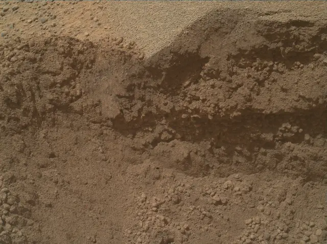 Sol 5000: Mars Hand Lens Imager (MAHLI)