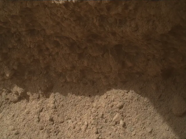 Sol 5000: Mars Hand Lens Imager (MAHLI)