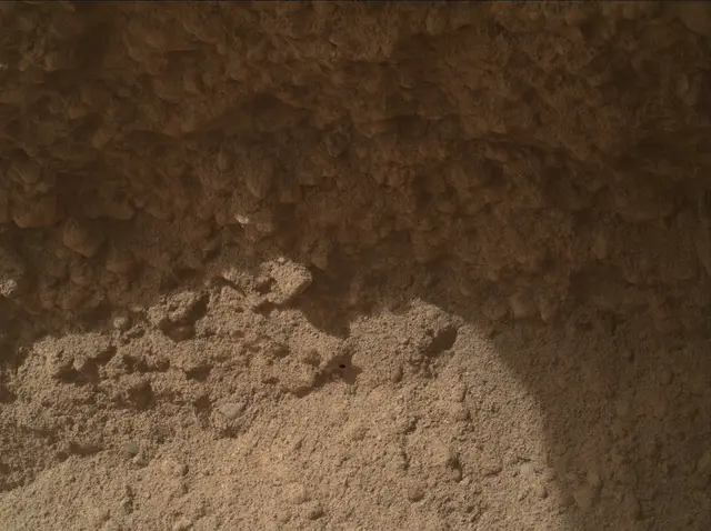 Sol 5000: Mars Hand Lens Imager (MAHLI)