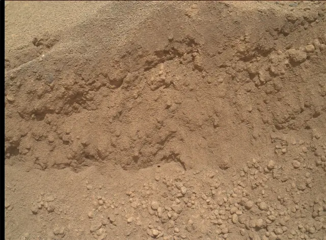 Sol 5004: Mars Hand Lens Imager (MAHLI)