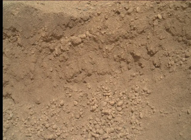 Sol 5004: Mars Hand Lens Imager (MAHLI)