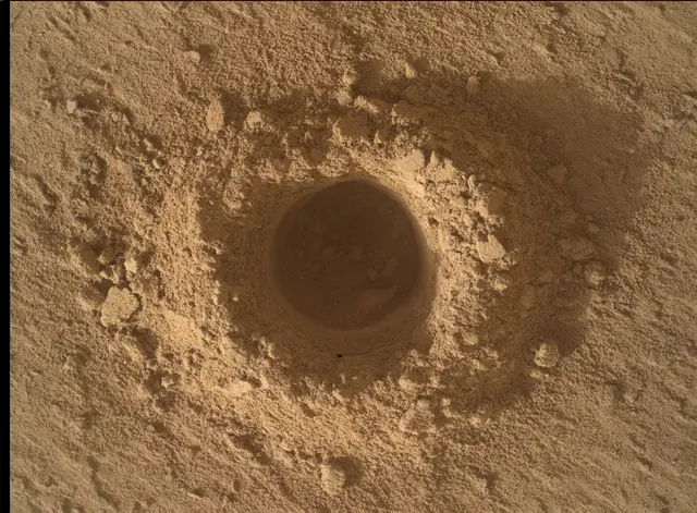 Sol 5038: Mars Hand Lens Imager (MAHLI)
