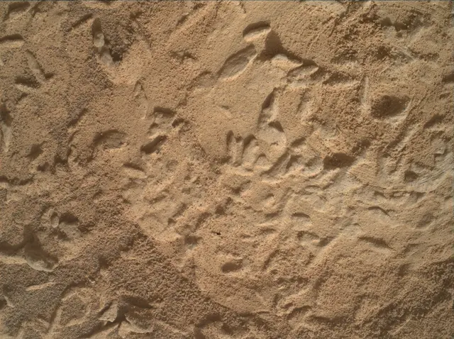 Sol 5045: Mars Hand Lens Imager (MAHLI)