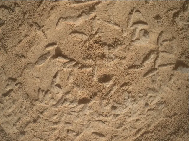 Sol 5045: Mars Hand Lens Imager (MAHLI)
