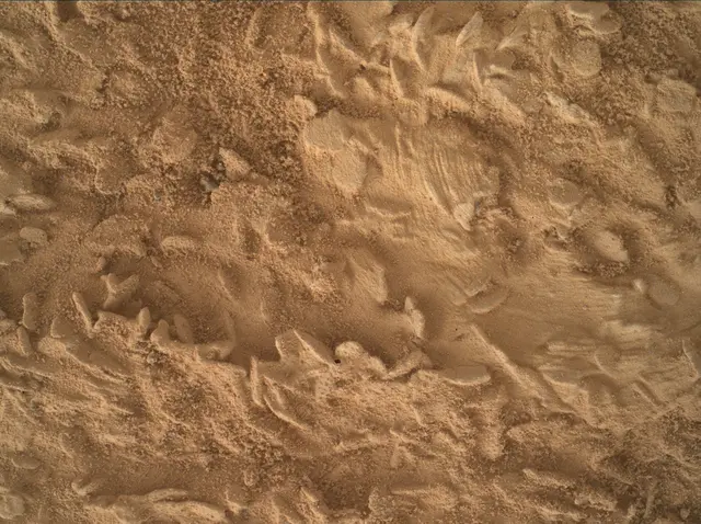 Sol 5047: Mars Hand Lens Imager (MAHLI)