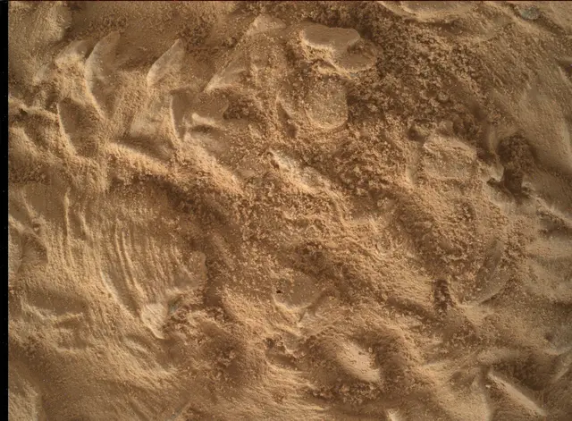 Sol 5047: Mars Hand Lens Imager (MAHLI)